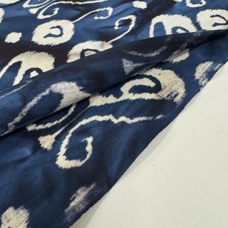 Cotton fabric UNIQUE BATIK design L navy