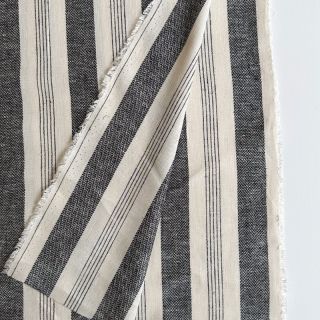 Ľan YARN DYED BIG Stripe black